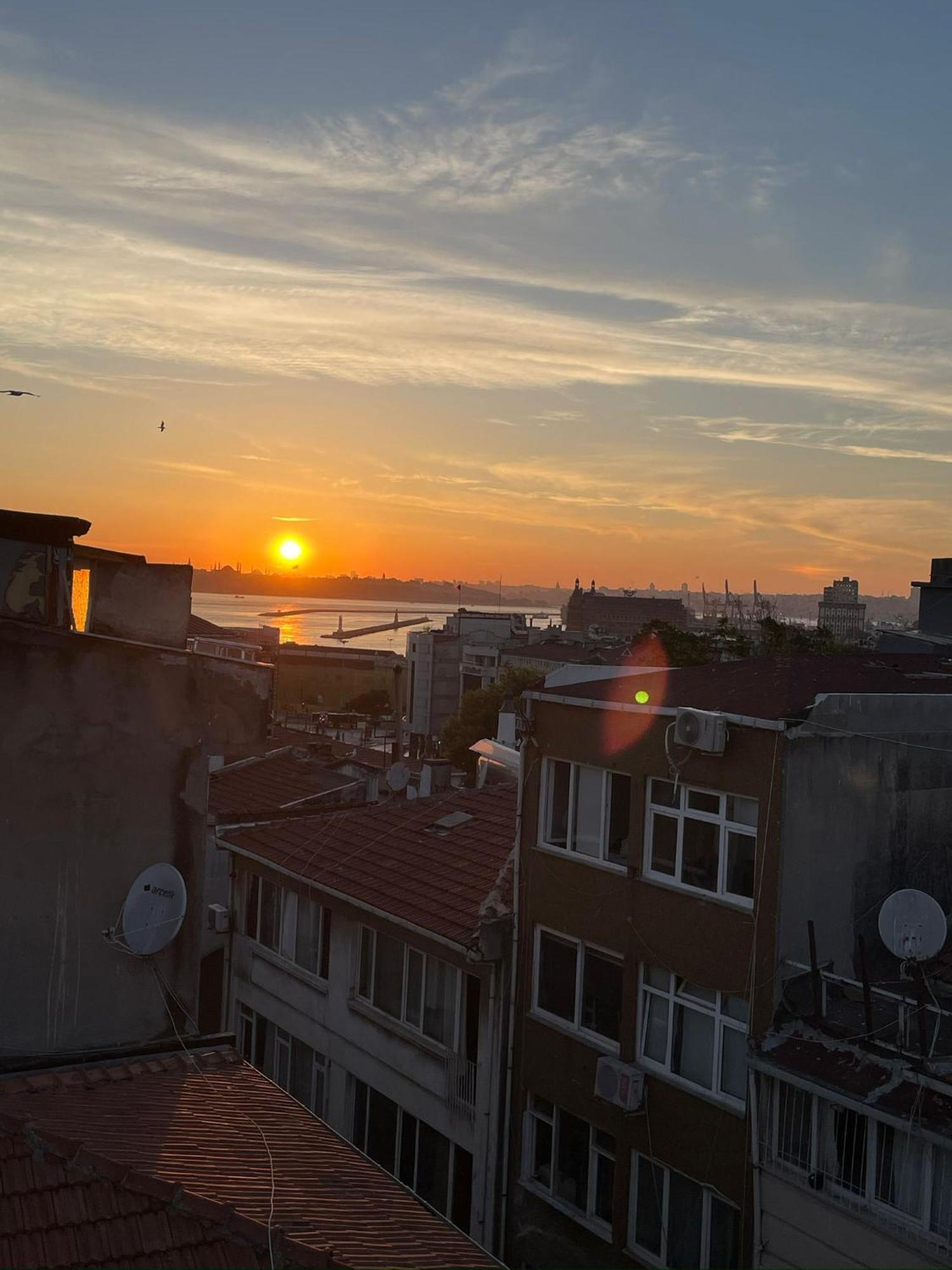 Fabesco Suite Istanbul Exterior photo