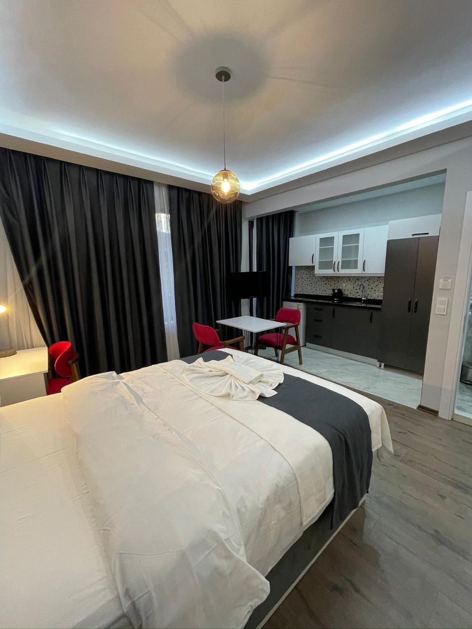Fabesco Suite Istanbul Exterior photo