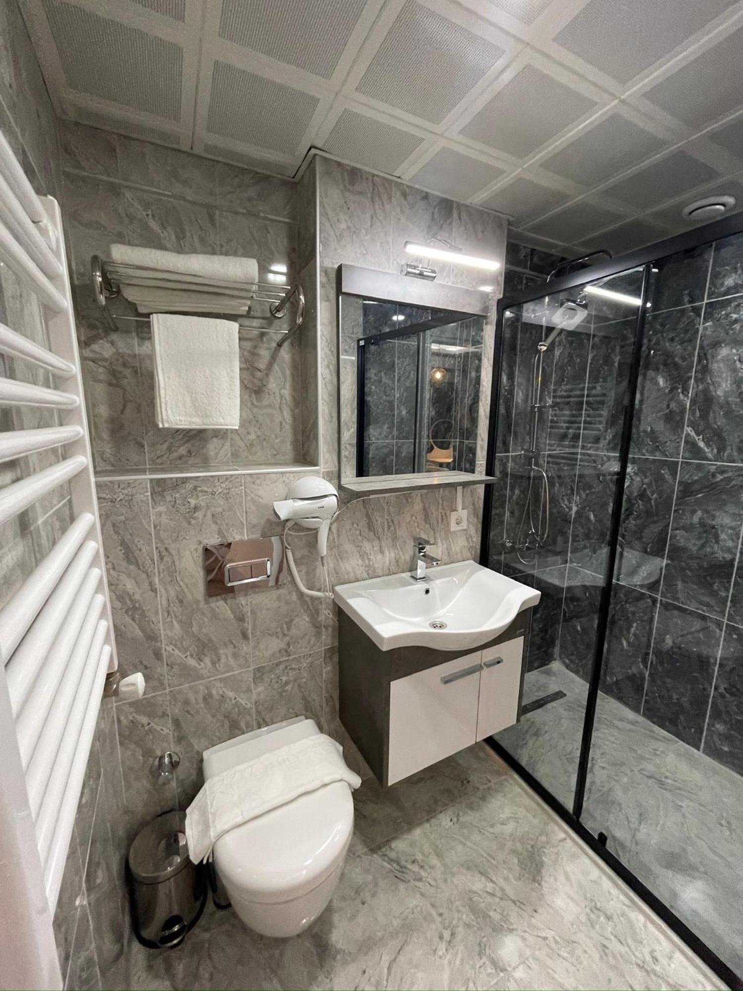 Fabesco Suite Istanbul Exterior photo