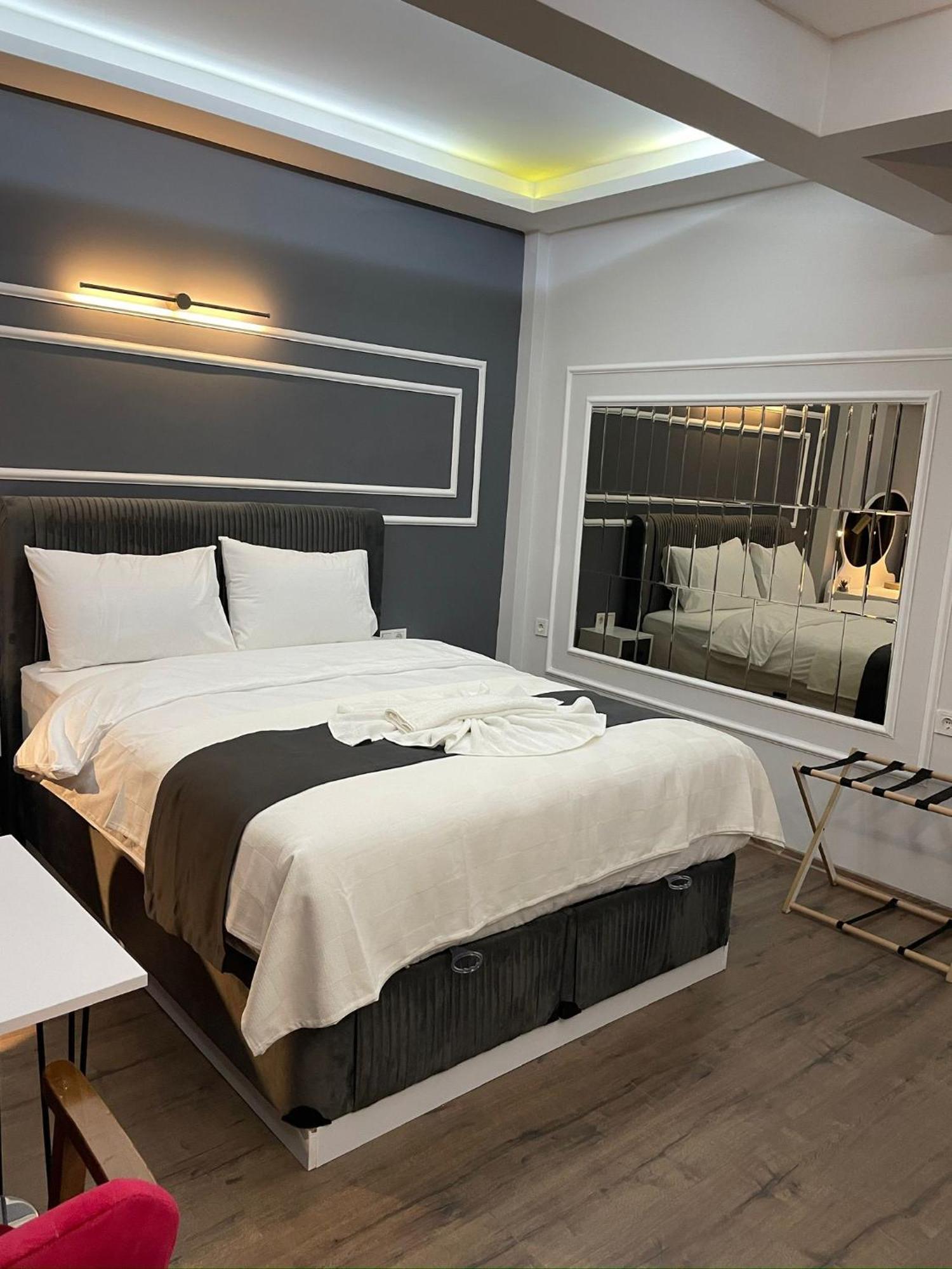 Fabesco Suite Istanbul Exterior photo
