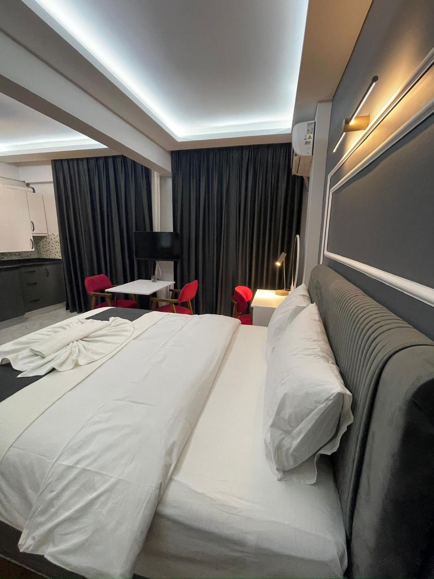 Fabesco Suite Istanbul Exterior photo